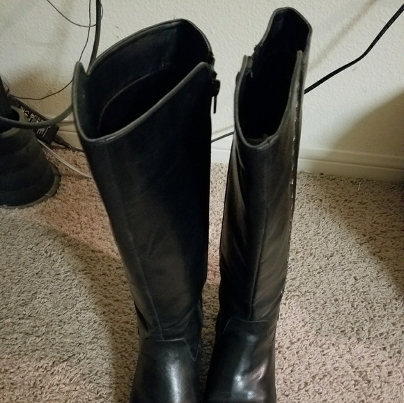 Avenue wide calf boots. Size 10 - Picture 2 of 3